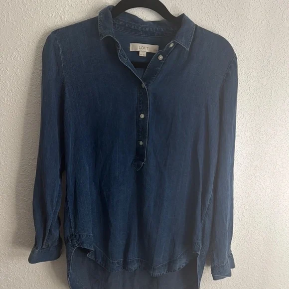 LOFT Women's Dark Blue Button Down Shirt - Picture 1 of 4
